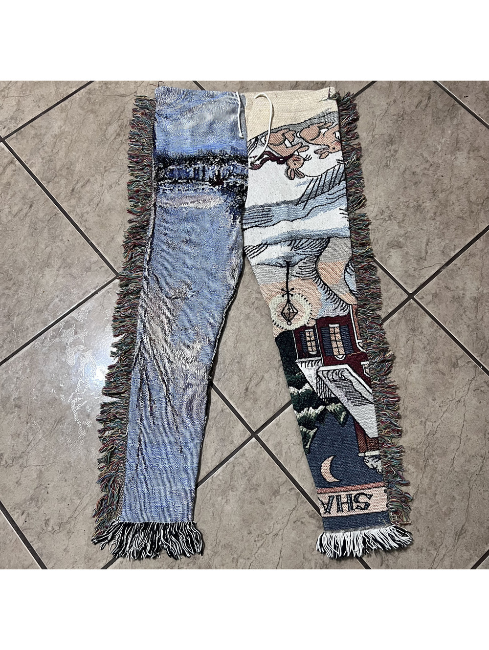 Handmade Knit Fringe Blanket Nature Winter Christmas Town Womens Pants 34x28